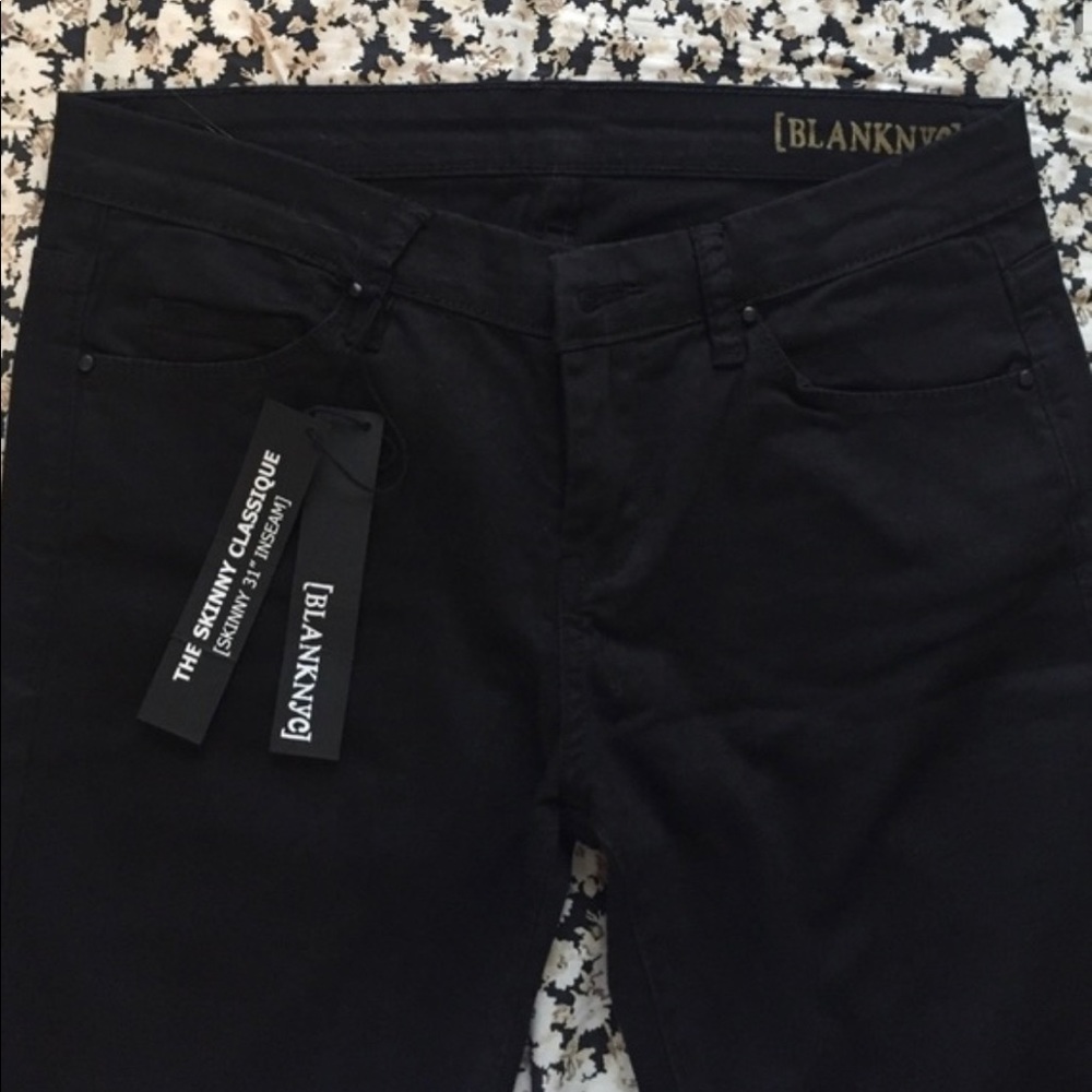BLANK NYC Black Skinny 31”